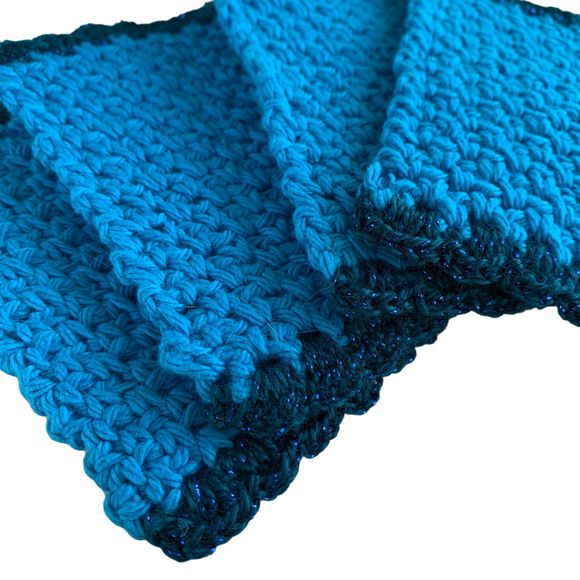 Mug Rugs Handmade Crochet Turquoise Blue Cotton Glitter Edging Set of 4 Coasters - Picture 6 of 10